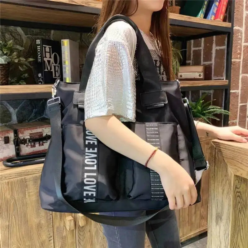 MOTAORA Fashion Totes For Women Nylon Travel Bag Large Capacity Girls Shoulder Bags Female Sport Outdoor Black Handbags New 2025
