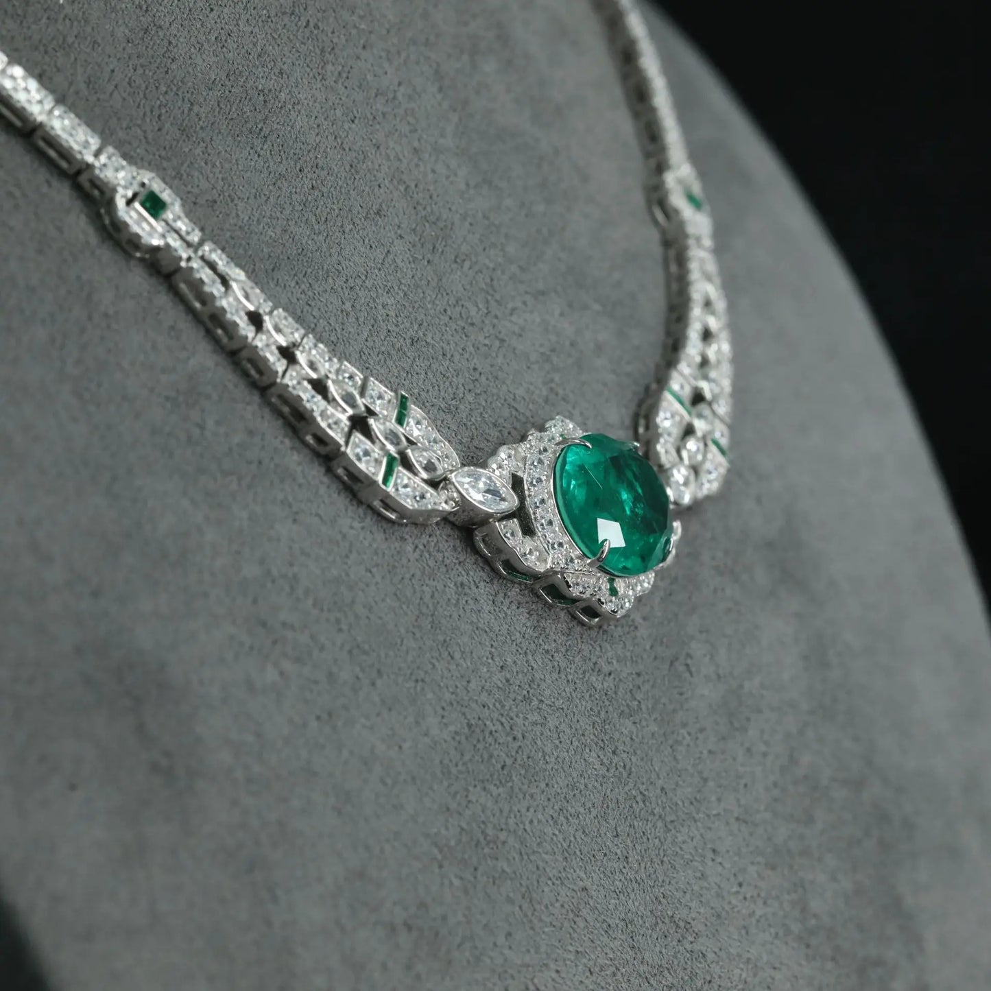 WUIHA Vintage 100% 925 Sterling Silver Lab Sapphire Emerald High Carbon Diamonds Gemstone Cocktail Pendant Necklace Fine Jewelry