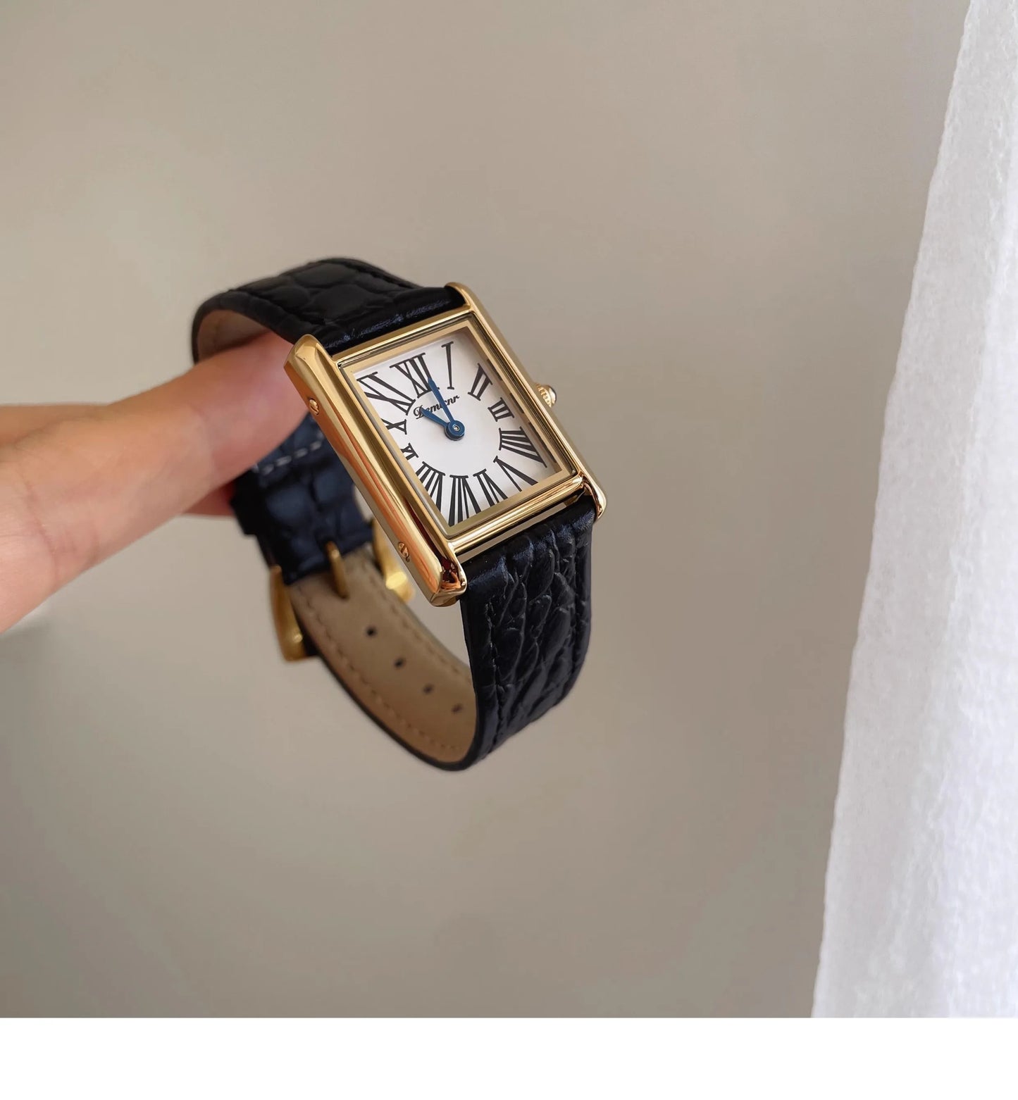 2026 New Luxury Watch Retro Classic Square Leather Quartz Watch Women High Texture Quality Ladies Watch Gift for Women