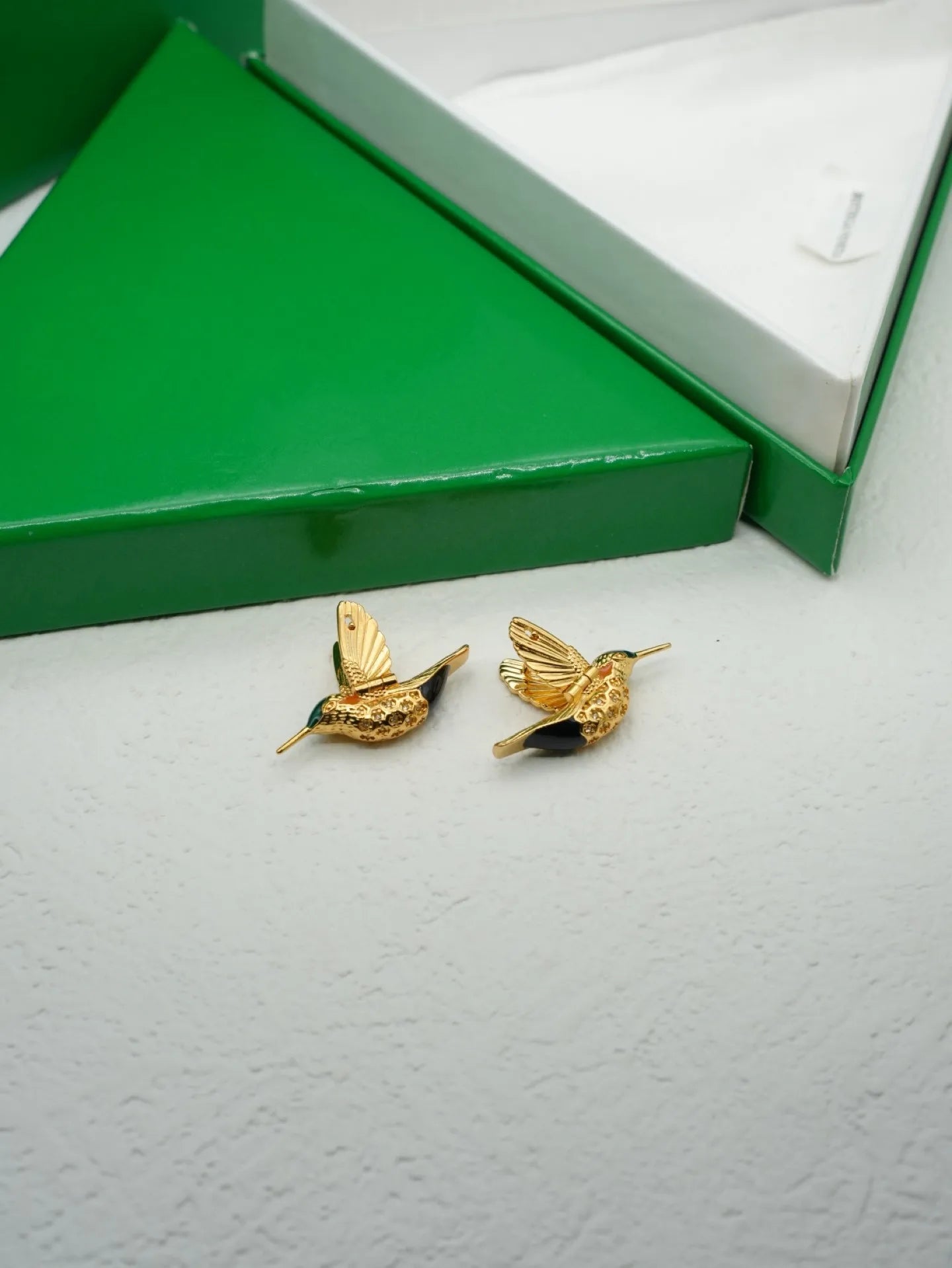 European and American retro new style Feigeo silver and gold diamond stud earrings