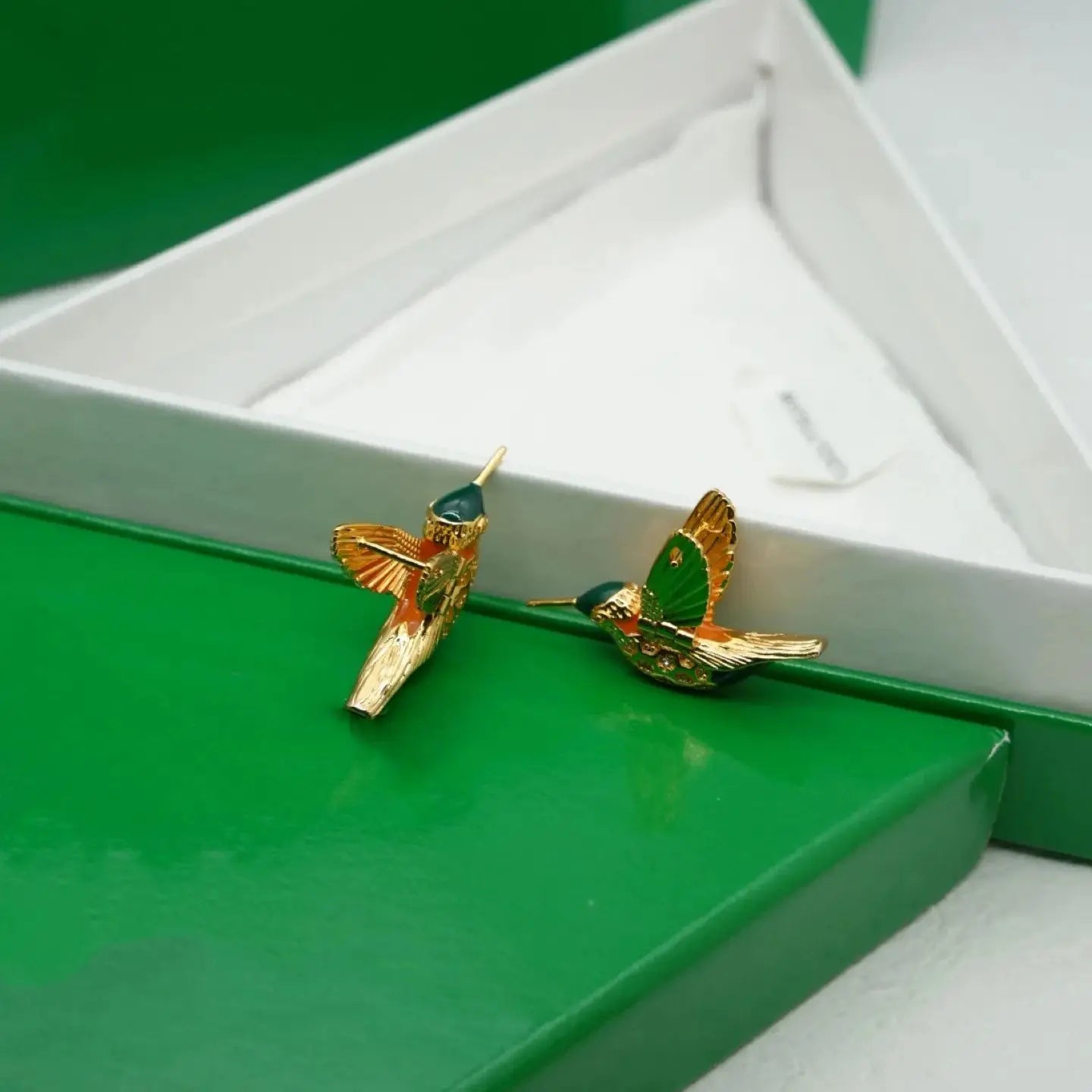 European and American retro new style Feigeo silver and gold diamond stud earrings