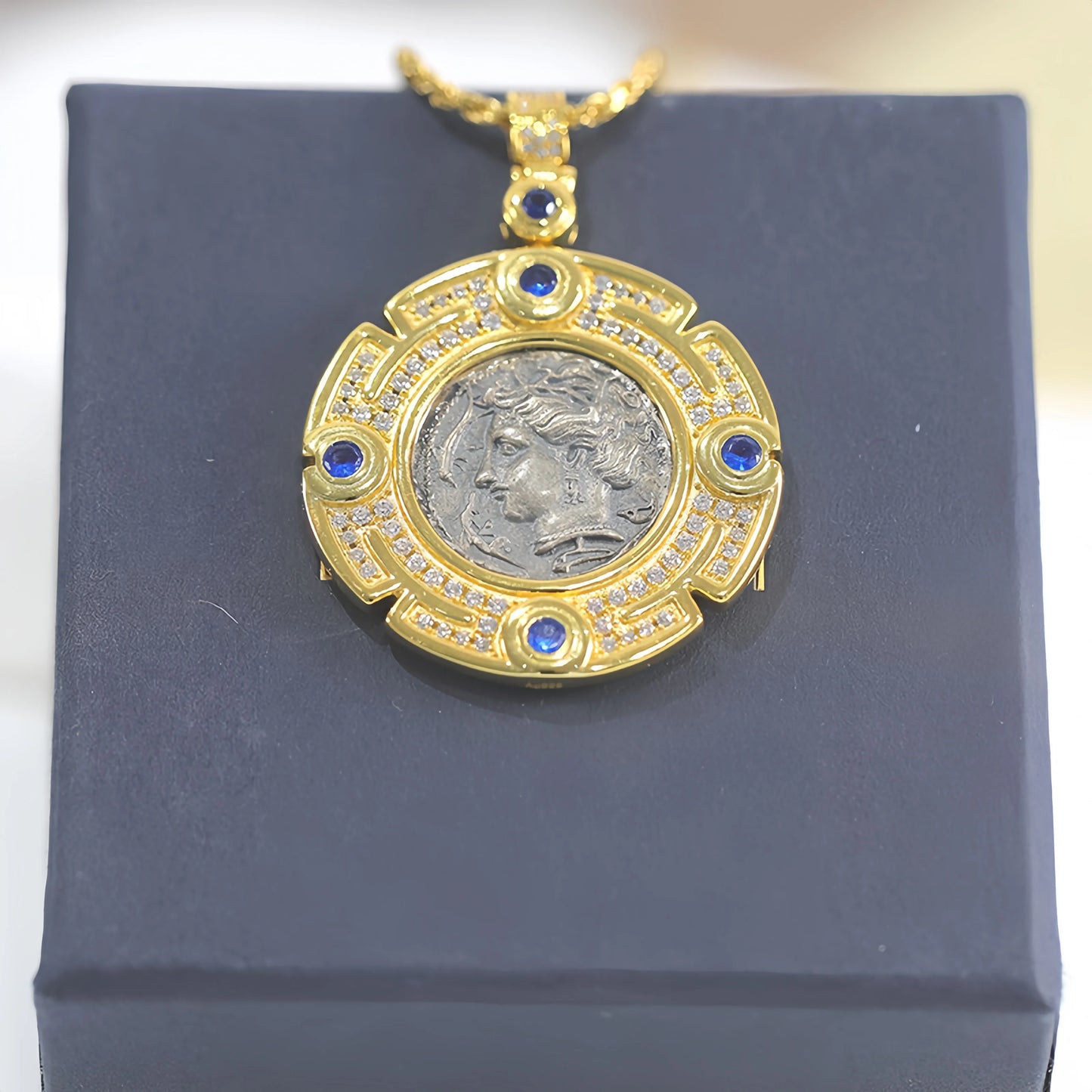 Mushan Luxury Brand S925 Silver Ancient Greek Goddess Relief Round Pendant Double Sided Ancient Coin Necklace