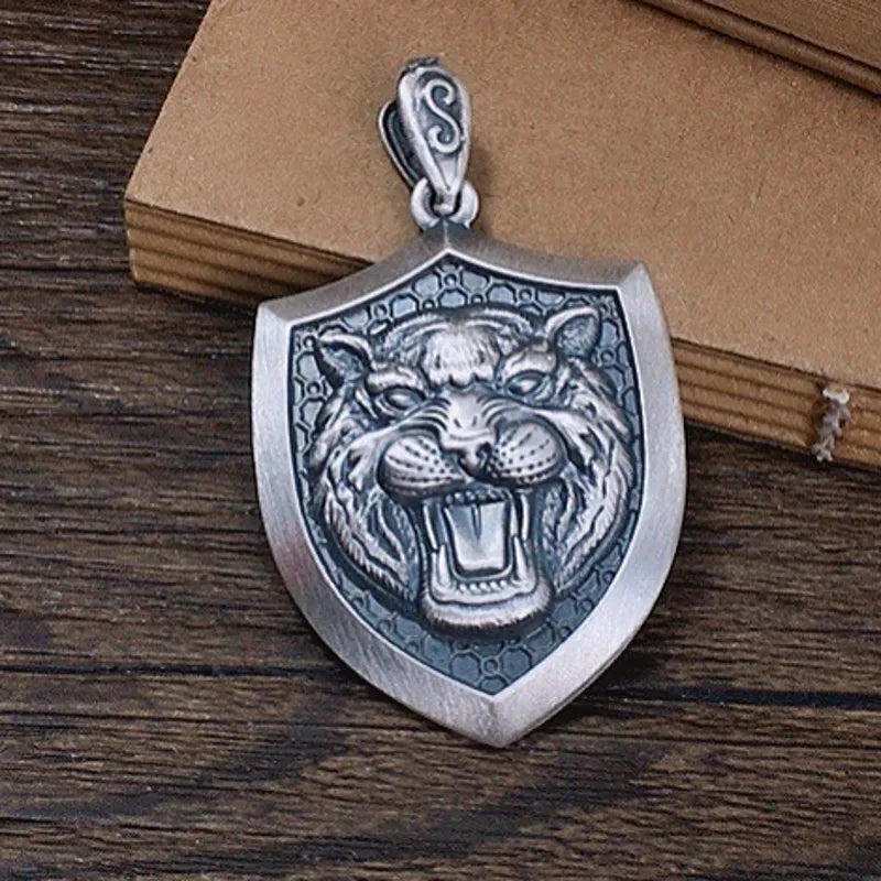 New S999 Sterling Silver Personality Retro Domineering Hip-hop Lion Tiger Head Eagle Faucet Shield Pendant Man.