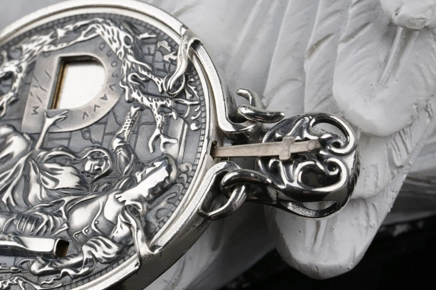 Man Women Necklace Pendant Real 925 Sterling Silver Holy Grail Knight Mechanism Coin Luxury Designer Fine Jewelry 2024 New In P7