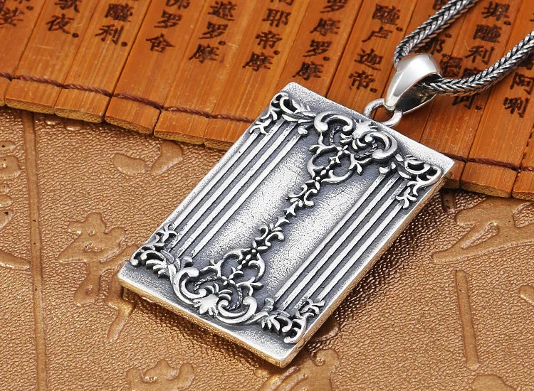 S925 sterling silver trendy retro creative personality poker card K pendant men's Thai silver punk style skull pendant