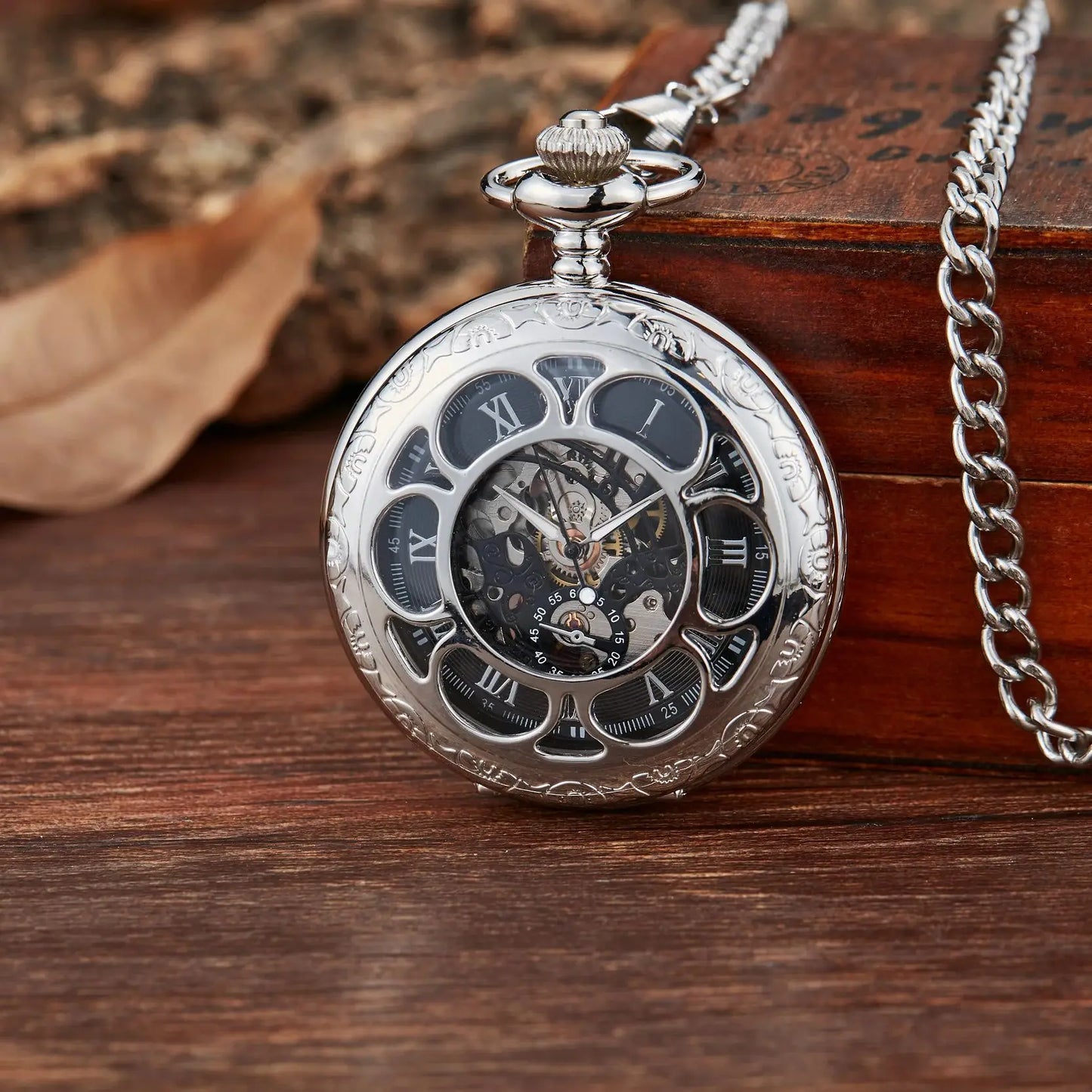 Retro classic mechanical pocket watch luminous petals hollowed out flip cover manual winding men women mechanical pocket watch