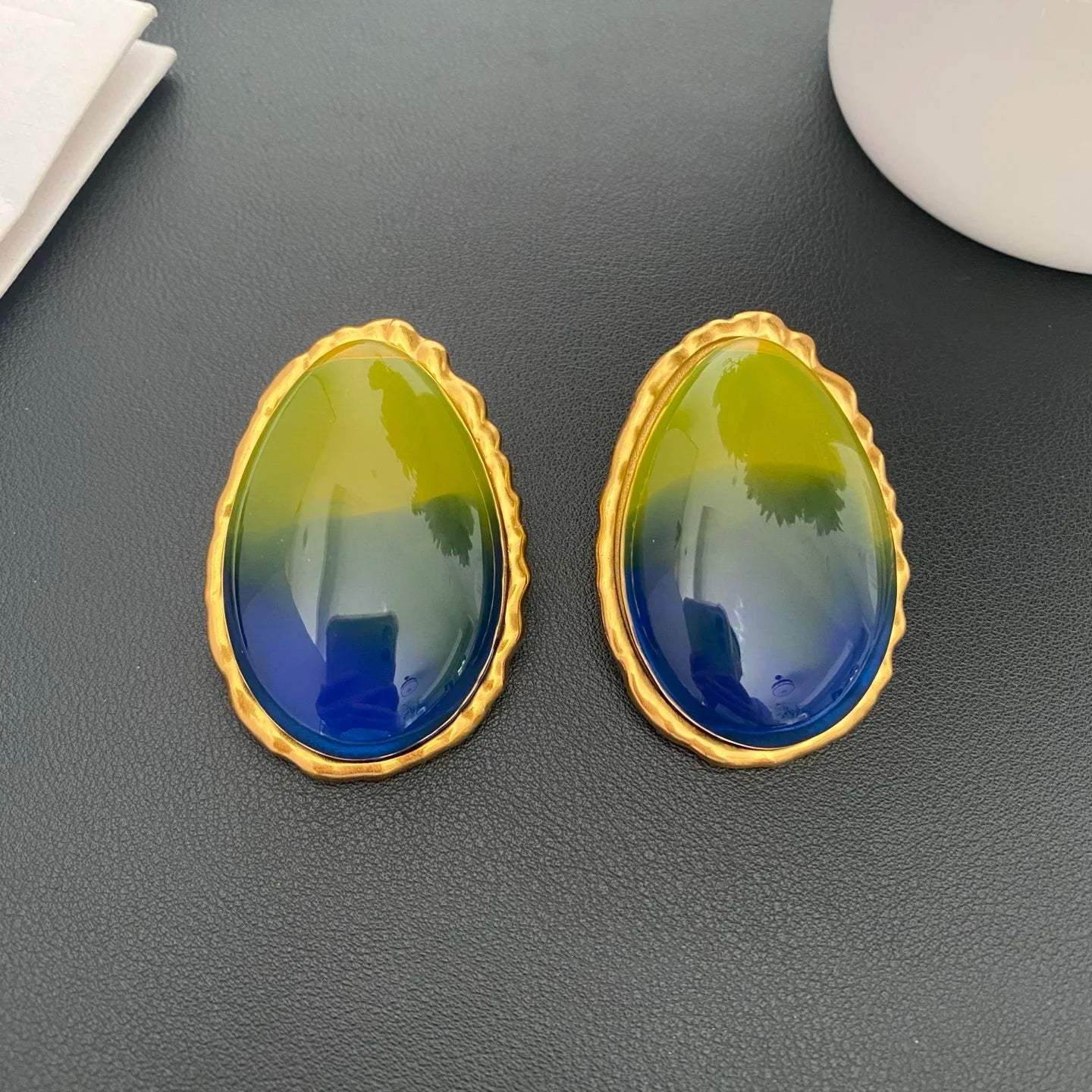 European and American retro geometric elliptical design earrings - red, silver and green resin earrings