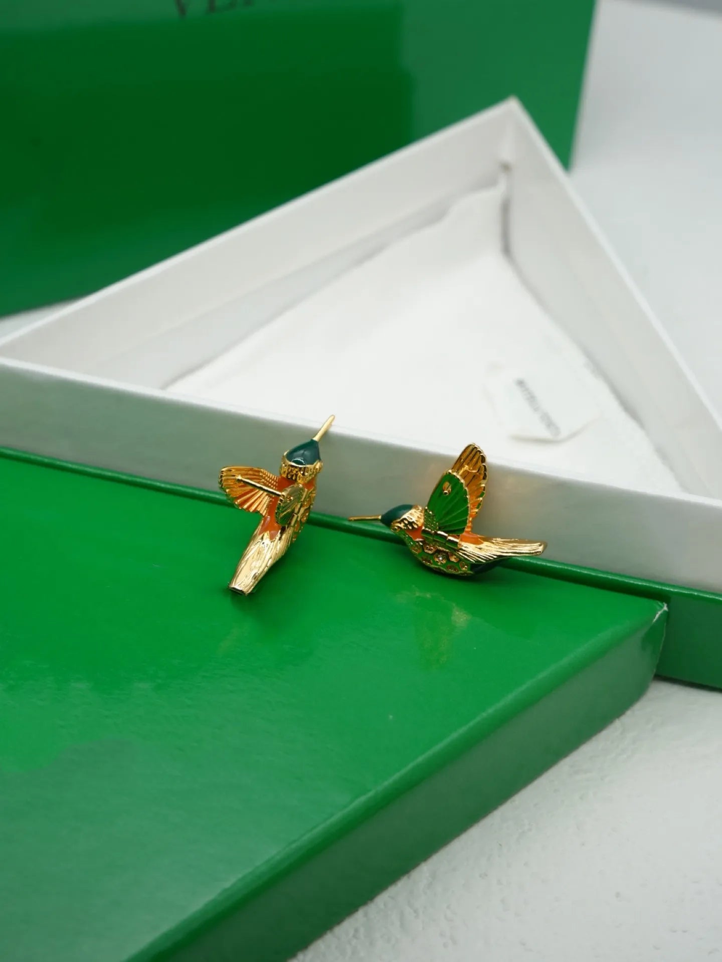 European and American retro new style Feigeo silver and gold diamond stud earrings