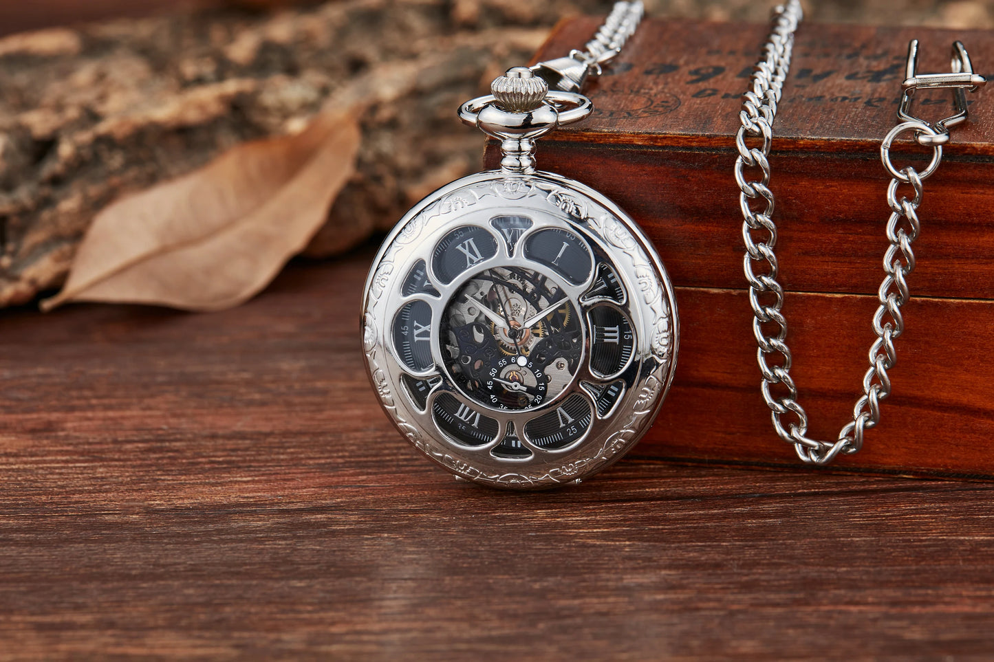 Retro classic mechanical pocket watch luminous petals hollowed out flip cover manual winding men women mechanical pocket watch