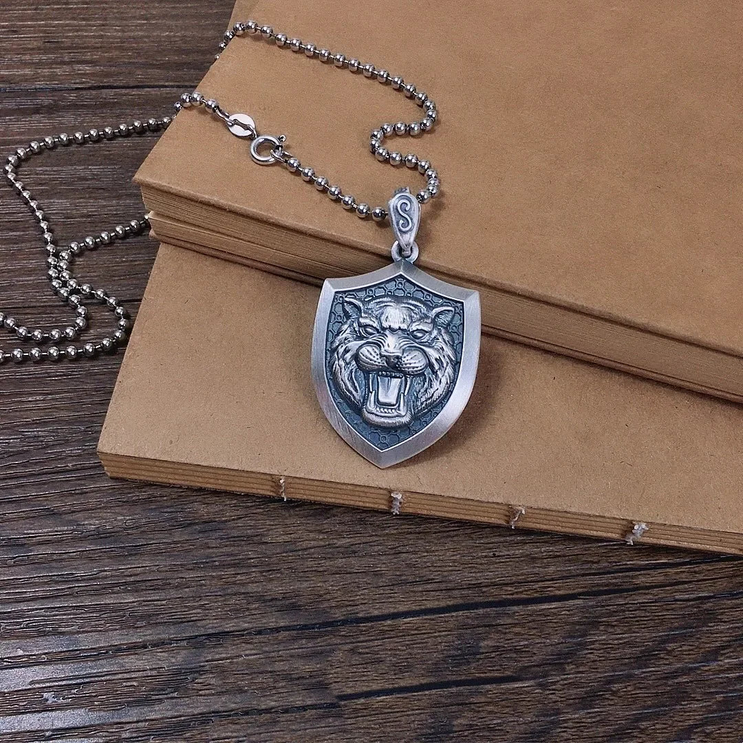 New S999 Sterling Silver Personality Retro Domineering Hip-hop Lion Tiger Head Eagle Faucet Shield Pendant Man.