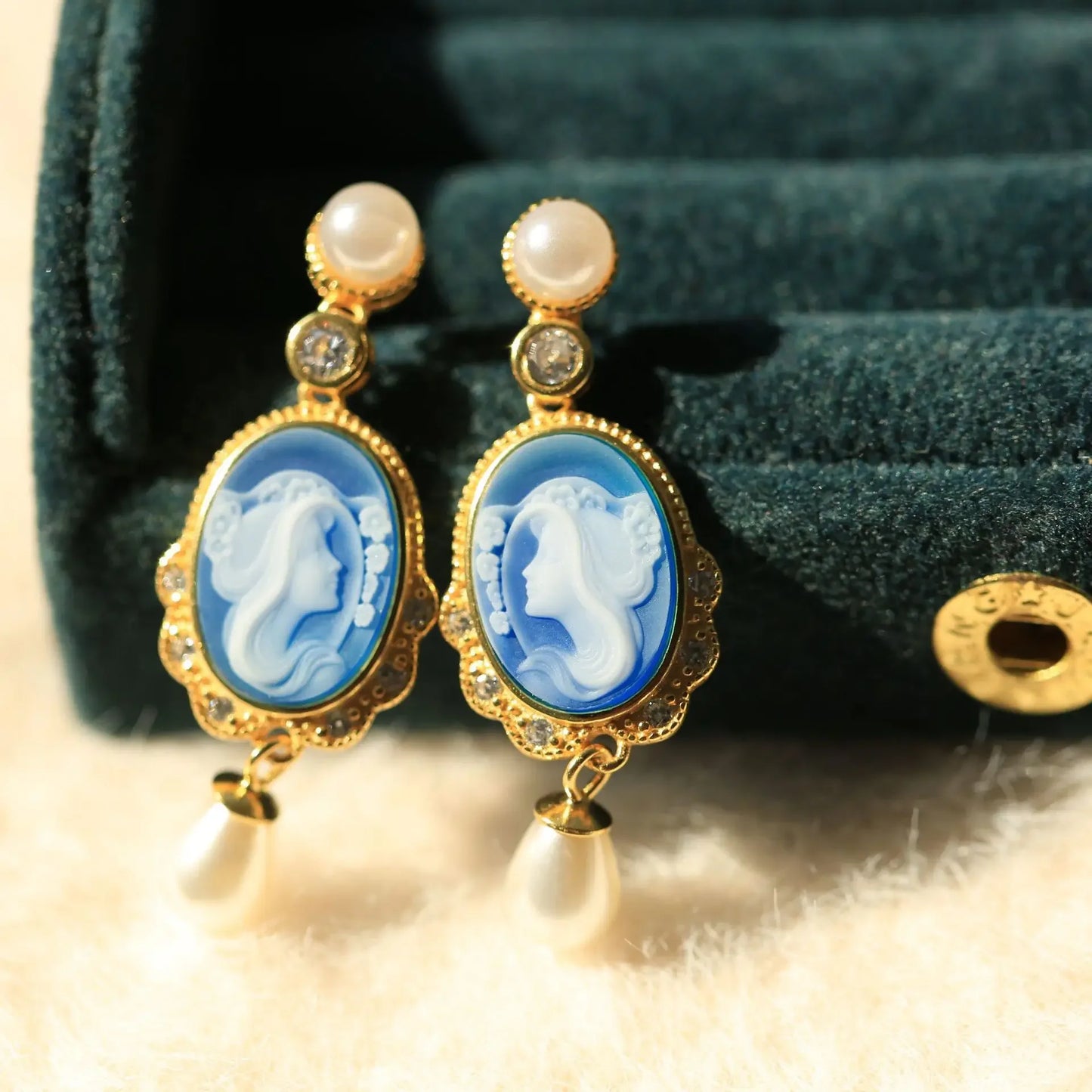 Manufacturers Sell 925 Silver Inlay Cameo Earrings Retro Fashion Earrings