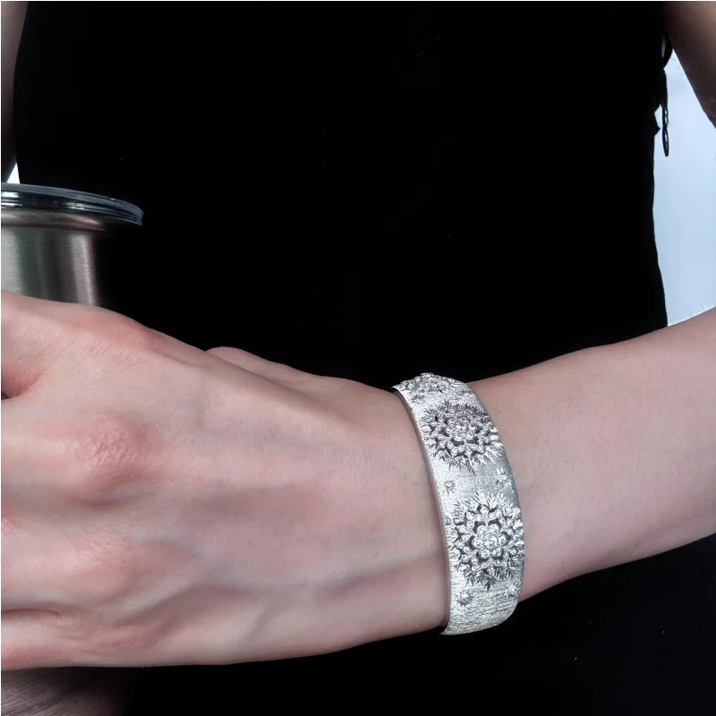 BELLUX S925 Silver Plated K Gold Vintage Texture-Engraved Gold Hollow Wide Fine Jewelry Open Bracelet