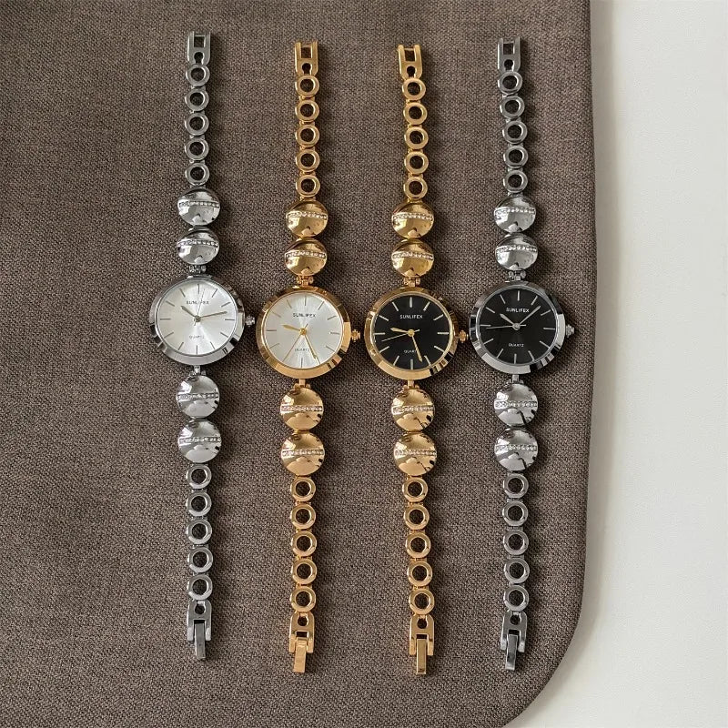 Luxury Antique Ladies Bracelet Round Metal Textured Quartz Watch Stainless Steel Waterproof Women's Watch