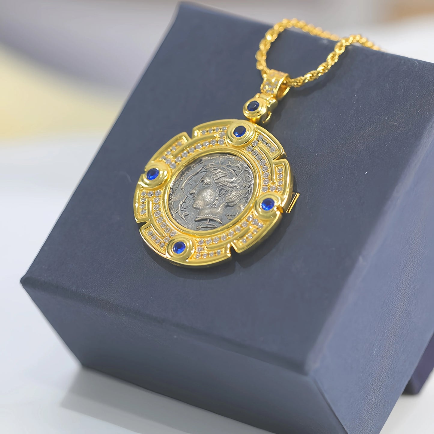 Mushan Luxury Brand S925 Silver Ancient Greek Goddess Relief Round Pendant Double Sided Ancient Coin Necklace
