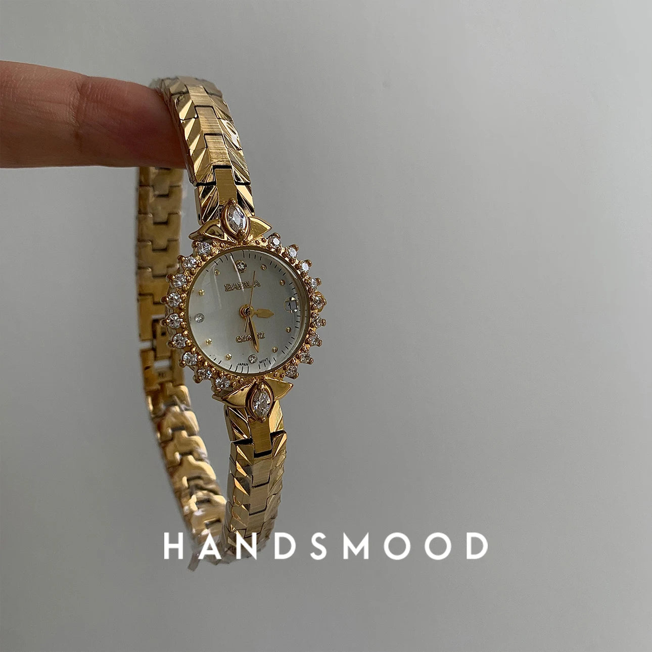 High Quality Brass Watch For Women's Quartz Vintage Luxury Band Antique Elegant 24K Gold Gold Women's Watch Medieval Style