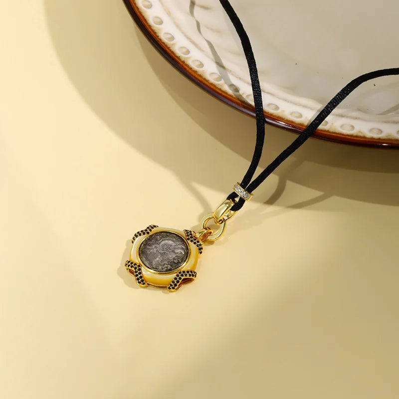 s925Silver Plated Ancient Greek Horn Emperor Ancient Coin Necklace Pendant Replica God King Zeus Heavy Craft Inlaid Mother-of-Pe