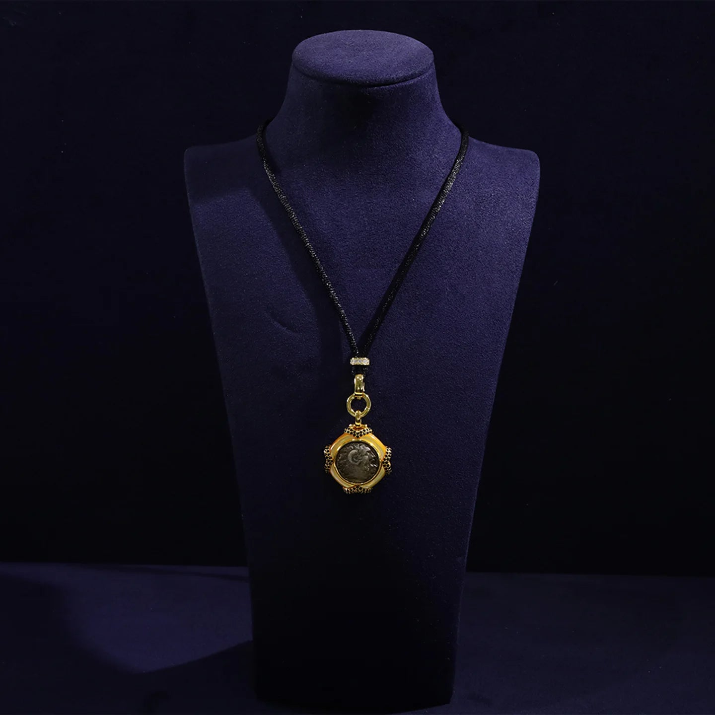 s925Silver Plated Ancient Greek Horn Emperor Ancient Coin Necklace Pendant Replica God King Zeus Heavy Craft Inlaid Mother-of-Pe