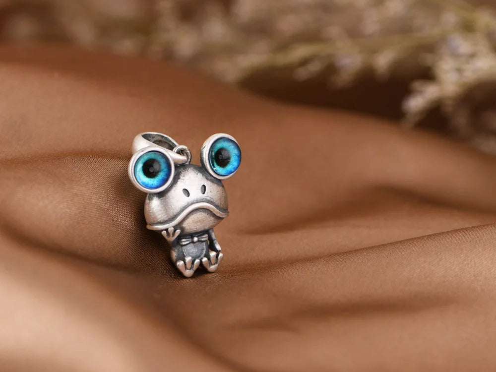 S925 Silver Charm Pendant Retro Personality Cute Big Eyes Frog Pendant Women's Fashion Creative Jewelry
